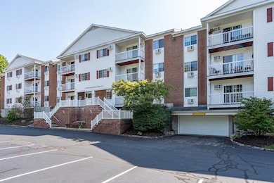 490 River Rd unit 30, Manchester, NH 03104 - photo 4