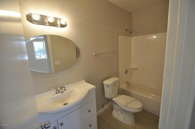 2470 E John Cabot Rd unit 3, Phoenix, AZ 85032 - photo 5