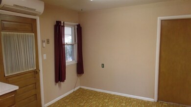 1310 Mountain View Ave, Alamogordo, NM 88310 - photo 4