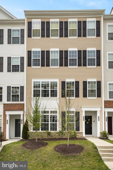 16904 Porters Inn Dr, Dumfries, VA 22026 - photo 3