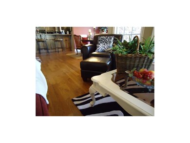 1825 SW Napa Valley Dr, Lees Summit, MO 64082 - photo 2