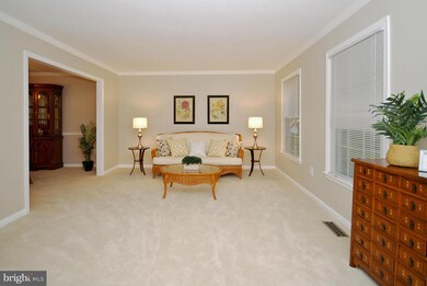 3301 Wrenn House Ct, Herndon, VA 20171 - photo 4