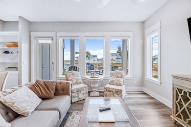 FULLY FURNISHED COASTAL