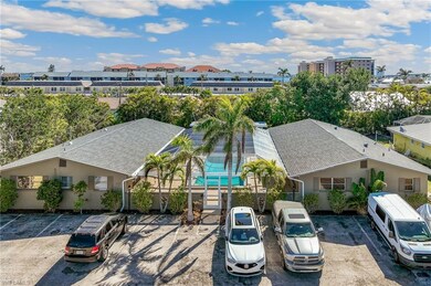 Drone / aerial view featuring a front elevation/pa
