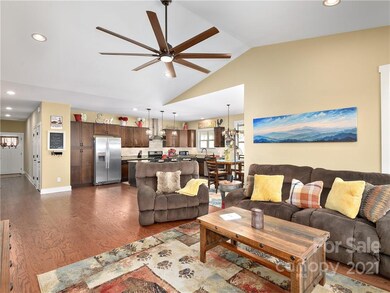 26 Meeting St, Asheville, NC 28803 - photo 3