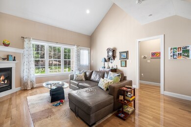 4 Pine Ridge Dr unit 3, Medway, MA 02053 - photo 7