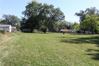 4728 NE 27th St, Des Moines, IA 50317 - photo 4