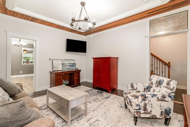 3903 Dumont St, Cincinnati, OH 45226 - photo 4