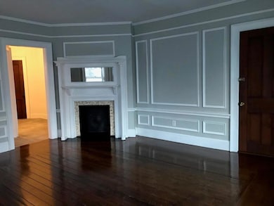 38 Rhode Island Ave unit 3, Newport, RI 02840 - photo 2