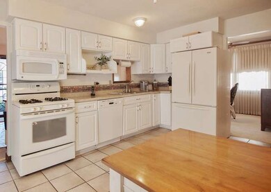 17555 Cypress Ave, Country Club Hills, IL 60478 - photo 5