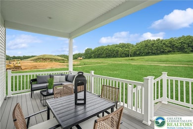 5711 Frederick Dr unit Stavanger III, Bethlehem, PA 18017 - photo 6