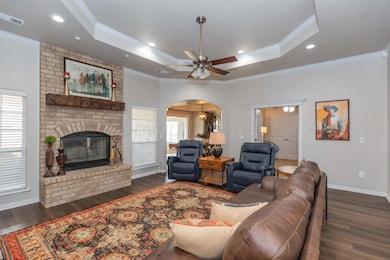 1427 N Wells St, Pampa, TX 79065 - photo 5