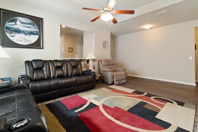 46 Cornelia St Max-36