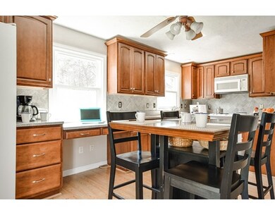 178 Locust St, Holliston, MA 01746 - photo 6