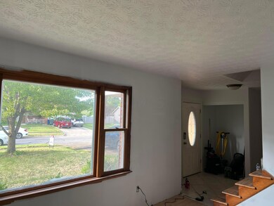 1911 Walden Dr, Columbus, OH 43229 - photo 3