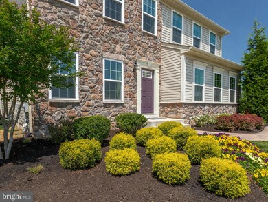 5261 Mudville Ln, Waldorf, MD 20602 - photo 2