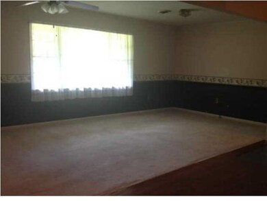 207 Oak St, Hazlehurst, MS 39083 - photo 4