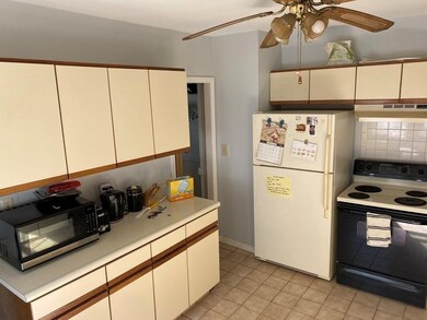 305 Beech St unit 2, Roslindale, MA 02131 - photo 4