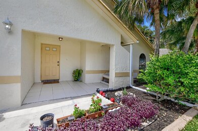 22529 Swordfish Dr, Boca Raton, FL 33428 - photo 4