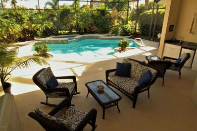 Outdoor Entertaining by the Pool