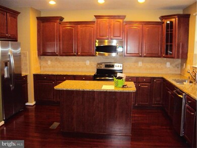 7331 Mockingbird Cir, Glen Burnie, MD 21060 - photo 4