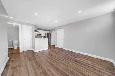 26 W Wyoming Ave unit 4E, Melrose, MA 02176 - photo 3