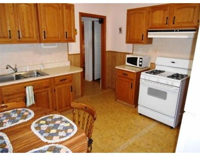 24 Stearns Terrace, Chicopee, MA 01013 - photo 3