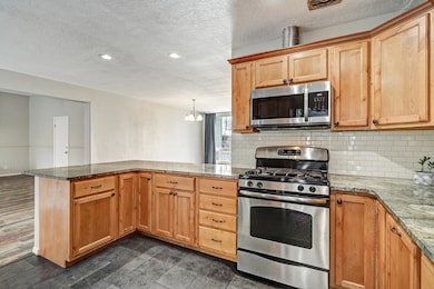 8807 Cordova Ave NE, Albuquerque, NM 87112 - photo 6