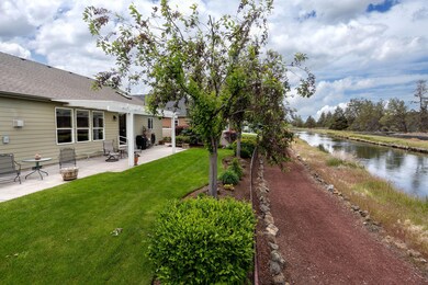 4013 SW Tommy Armour Ln, Redmond, OR 97756 - photo 4