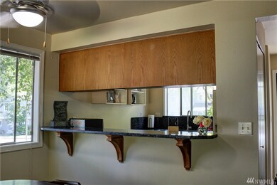 1526 192nd St SE unit U4, Bothell, WA 98012 - photo 3