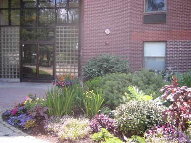 The Glen unit PH2, Swampscott, MA 01907 - photo 2