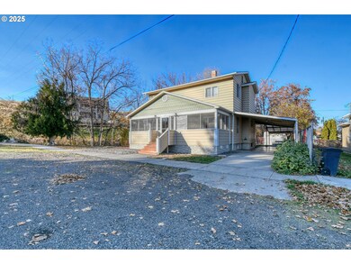 261 SW 2nd St, Pilot Rock, OR 97868 - photo 2