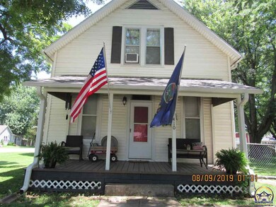 410 Maple St, Overbrook, KS 66524 - photo 2