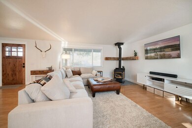 63634 Hunters Cir, Bend, OR 97701 - photo 6