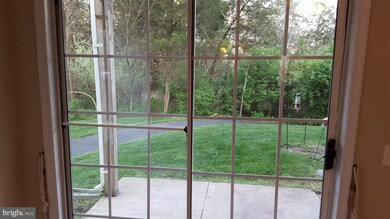 21846 Elkins Terrace unit 25, Sterling, VA 20166 - photo 6