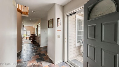 6336LakeDr01
