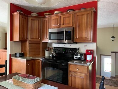 114 Frost Hill Ave, Lisbon, ME 04252 - photo 6