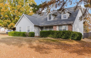 1906 Pine Cir, Bryant, AR 72022 - photo 2