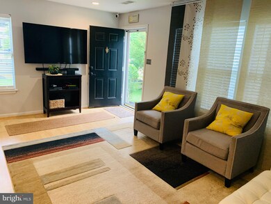 8197 Cockburn Ct unit 8197, Lorton, VA 22079 - photo 3