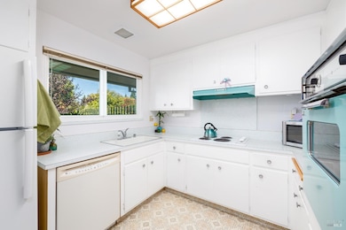 446 Las Casitas unit D, Santa Rosa, CA 95403 - photo 6