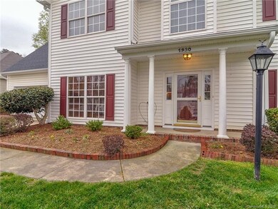 Front Porch/Entry