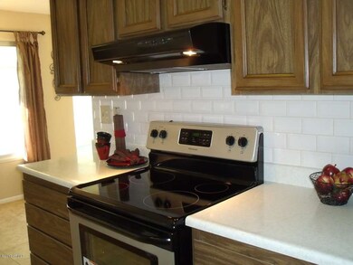 New Stainless Stove & Range Hood!