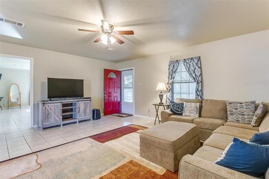 1383 Sandy Ln, Weatherford, TX 76088 - photo 4