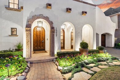Gorgeous stucco home with clay tile roof, traverti