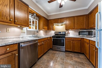 103 Manchester Ct, Harleysville, PA 19438 - photo 4