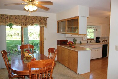 4211 Rownd St, Cedar Falls, IA 50613 - photo 5