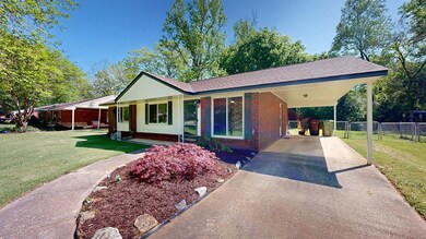 Front w Carport