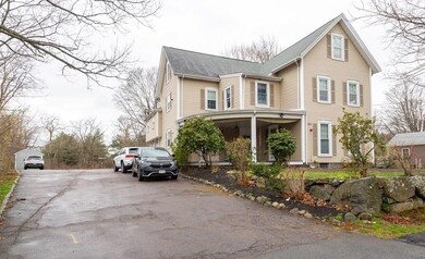 416 Maple St unit 3, Danvers, MA 01923 - photo 2