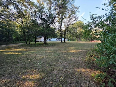 135 Hunters Pointe Rd, Kirbyville, MO 65679 - photo 2