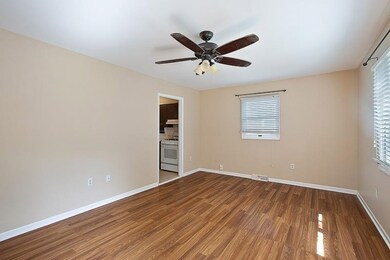 7 Walnut Pkwy, Crown Point, IN 46307 - photo 3